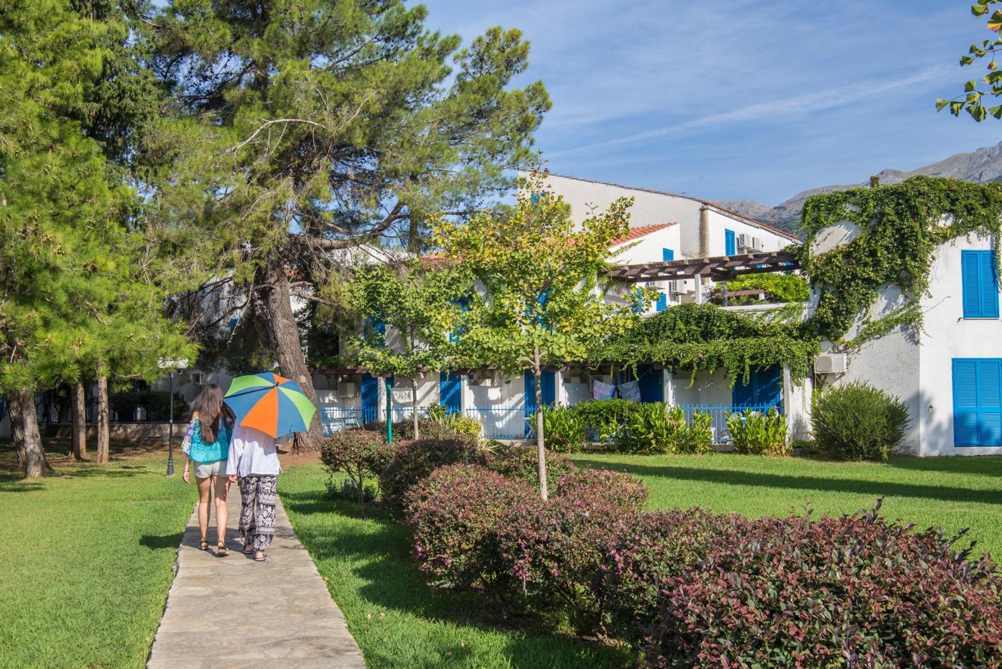 Hotel Slovenska Plaza Lux Budva Kültér fotó