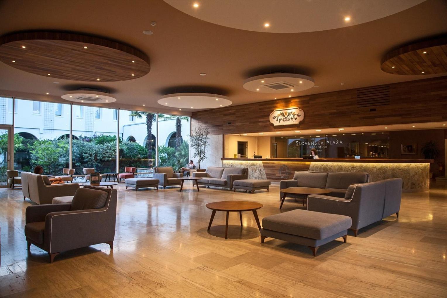 Hotel Slovenska Plaza Lux Budva Kültér fotó