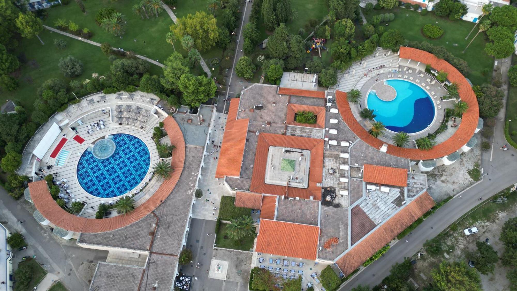Hotel Slovenska Plaza Lux Budva Kültér fotó